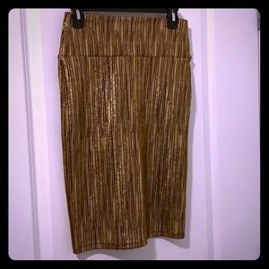 Elegant Cassie xs brown with gold etchings